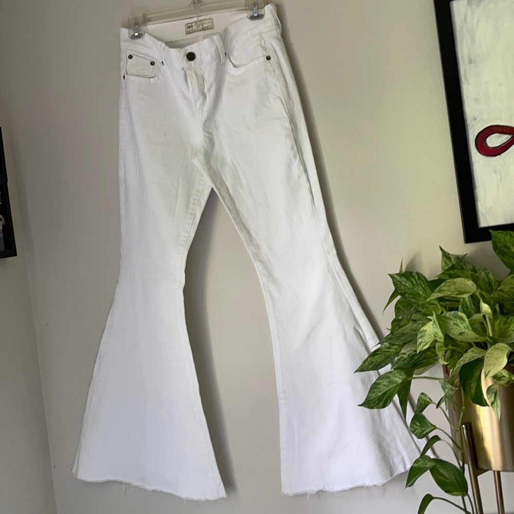 Free people 29s - short white flare jeans